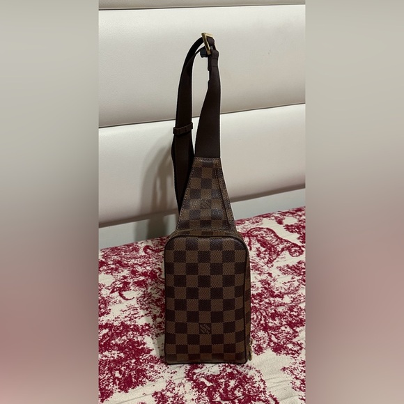 Louis Vuitton Damier Ebene Geronimo - Picture 2 of 15
